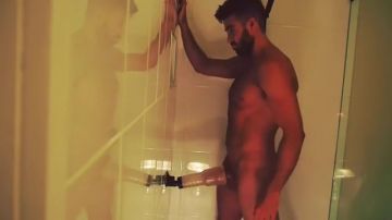 Some solo shower fun