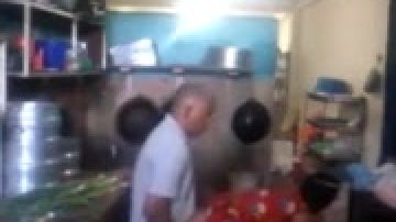 Quick fuck in Sri Lankan Kitchen