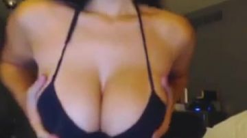 Sexy Latina babe masturbating