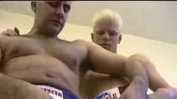 Two guys with muscled bodies fuck each other
