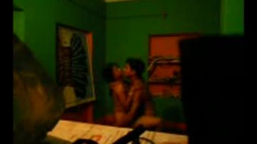 Sexy Indian babe getting her punani stroked and fingered