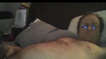 Older guy in webcam jerk off vid