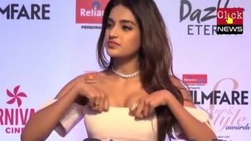 Nidhhi agerwal has a nasty cleavage
