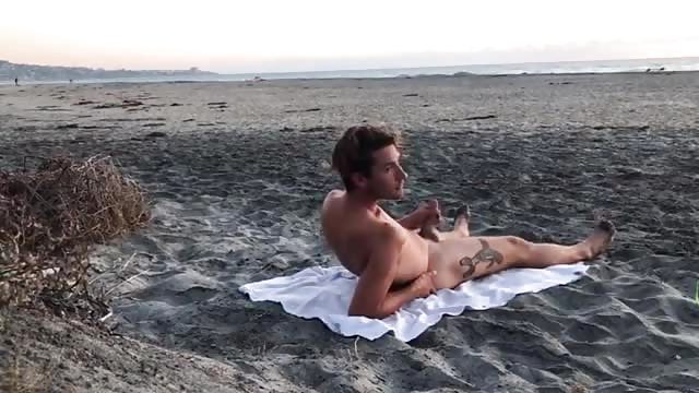 Man Masturbates On The Beach PORNDROIDSCOM